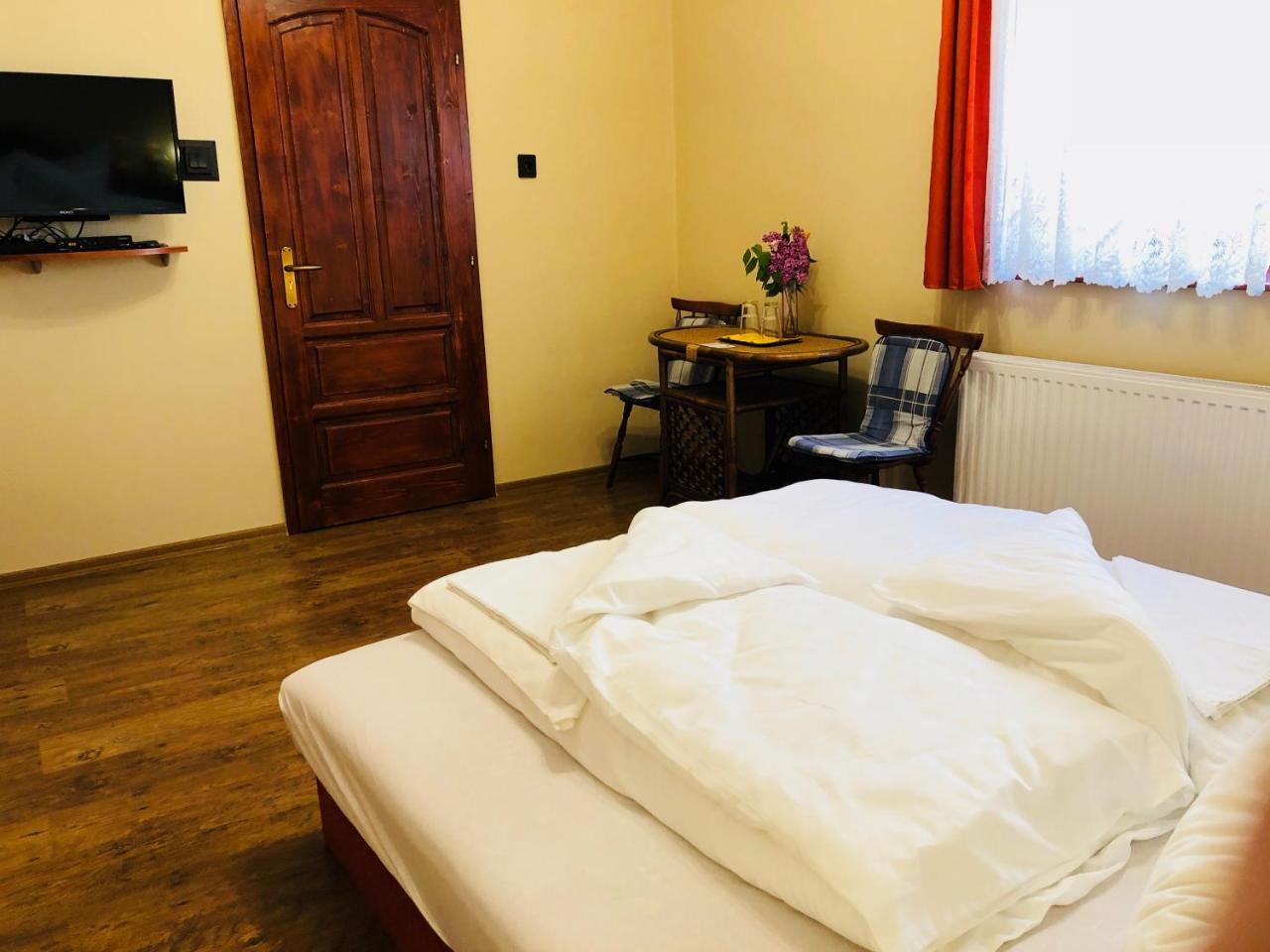 Szuts Panzio Bed & Breakfast แฟร์โตราโคส ภายนอก รูปภาพ